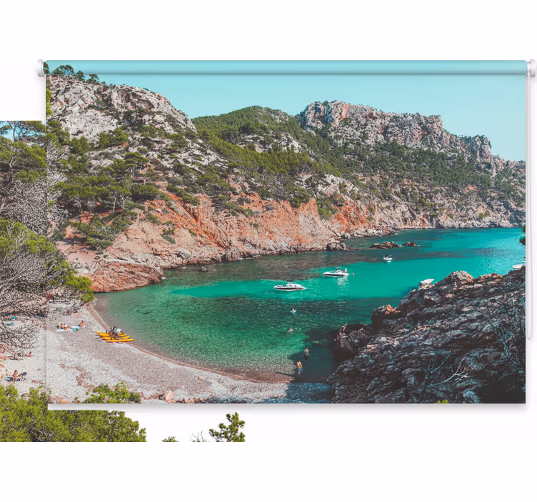 Rullgardin sovrum vacker strand med klippor mallorca - Tenstickers