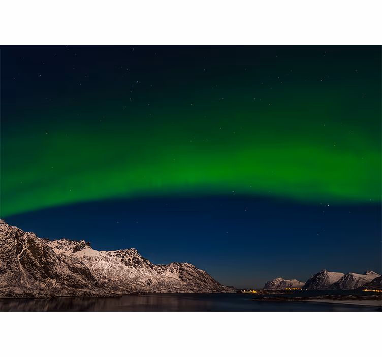 Fototapeter natur norrsken över fjäll - Tenstickers