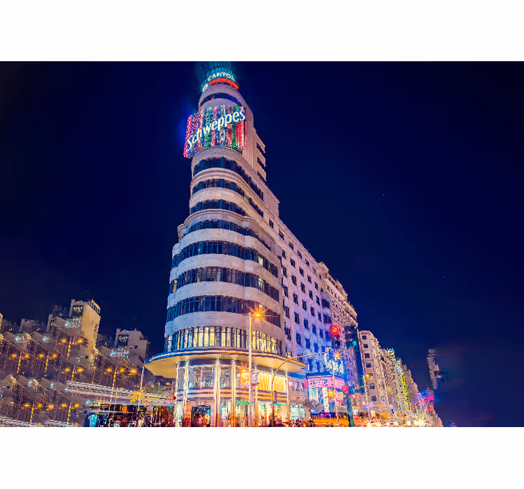 Fototapeter madrid nattvy över madrid - Tenstickers