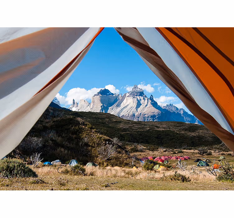 Fönster berg camping 3d fototapet - Tenstickers