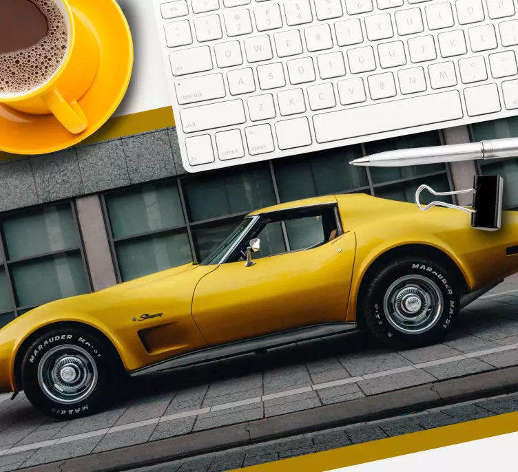 Musmatta gaming snygg gul sportbil - Tenstickers