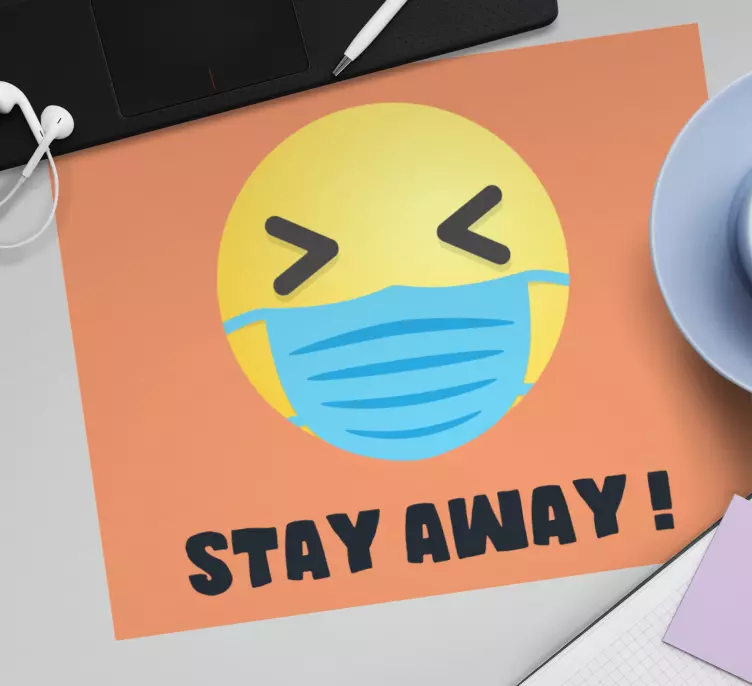 Musmatta med citat emoji med mask - Tenstickers
