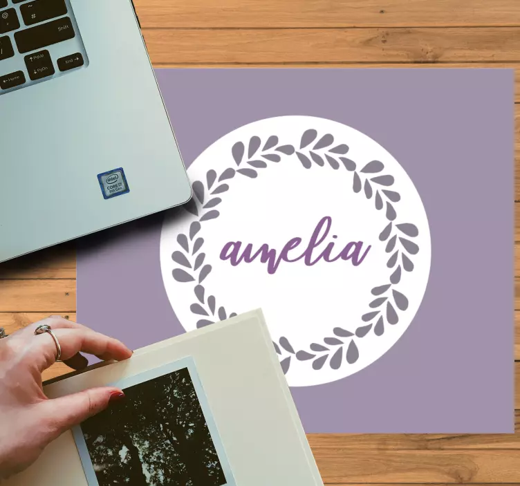 Runda namn och lämnar personlig musmatta - Tenstickers