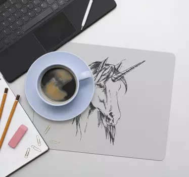 Ritad enhörning med långt hår originalmusmatta - Tenstickers