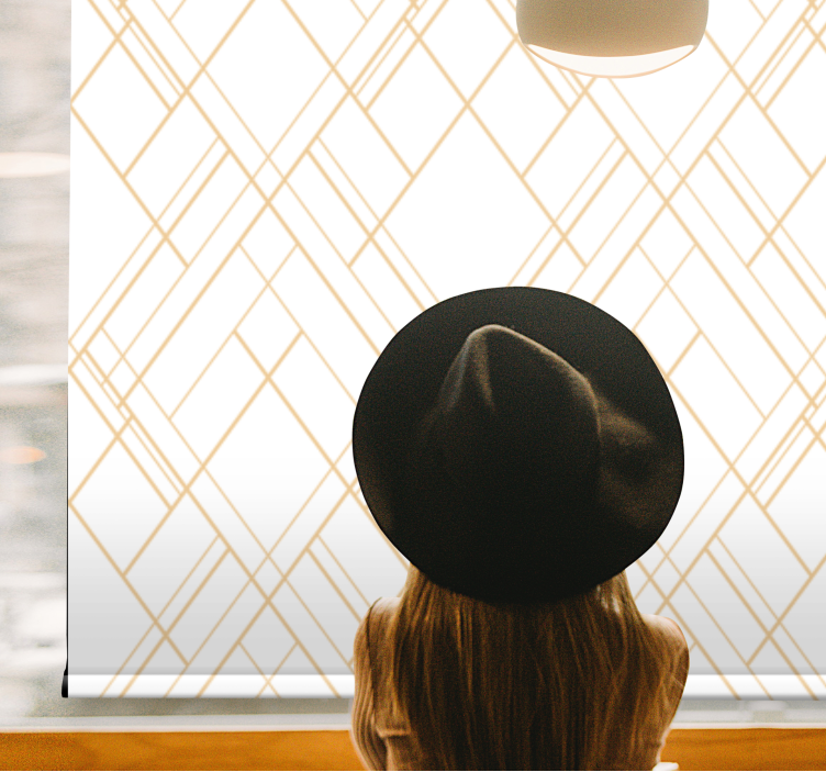 Gyllene oregelbundna linjer rullgardin vardagsrum - Tenstickers