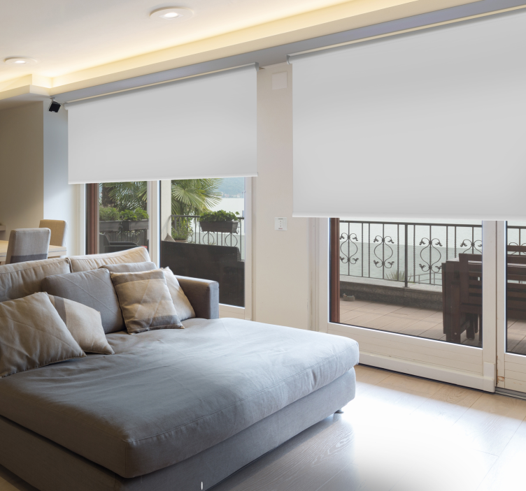 Vit mörkläggning vardagsrum persienn - Tenstickers