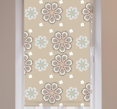 Elegant "granny chic" mönsterrullgardin - Tenstickers