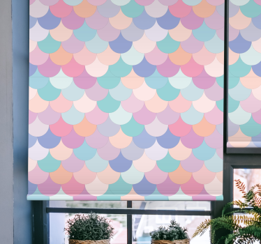 Geometriska hängande cirklar vardagsrum rullgardin - Tenstickers