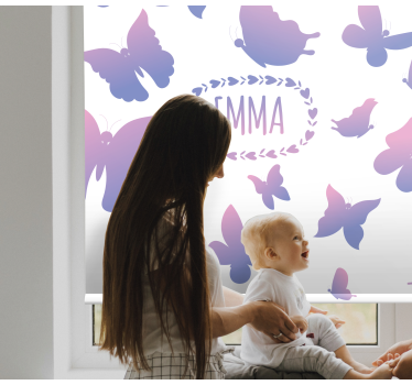 Lila fjärilar med namnRullgardin konst - Tenstickers