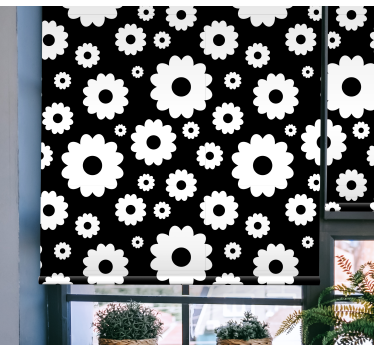 Svart och vitt blommönster Rullgardin blommig - Tenstickers