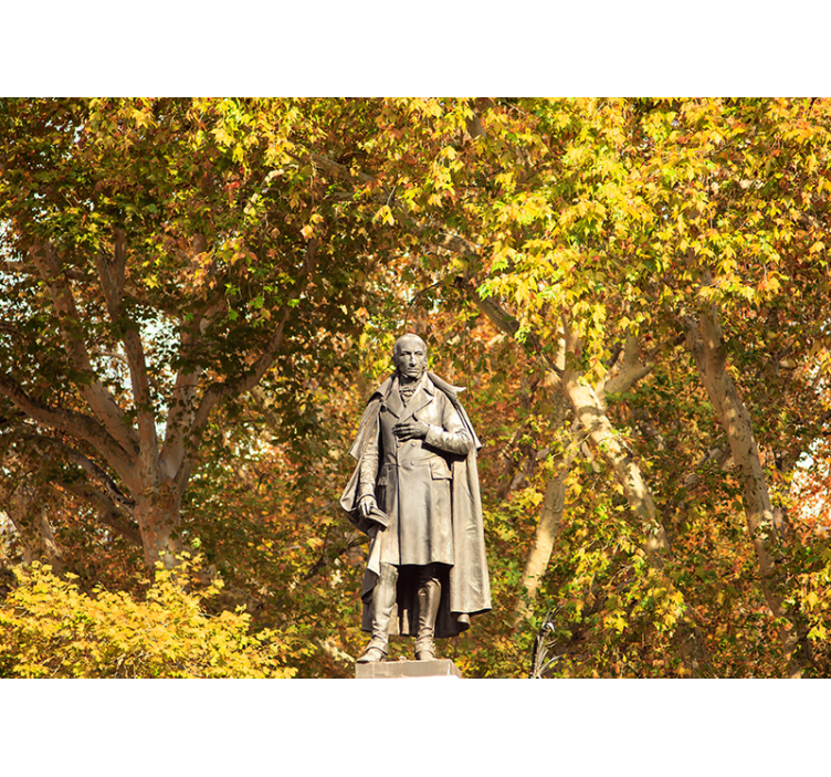 Staty bland lövverk Fototapeter Personer - Tenstickers