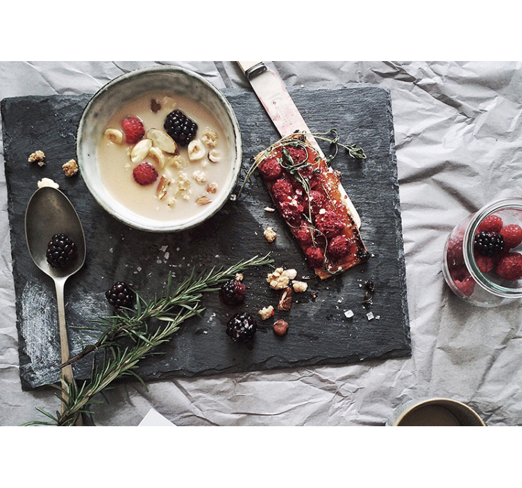 Fototapeter blommor fräsch bärdelight - Tenstickers