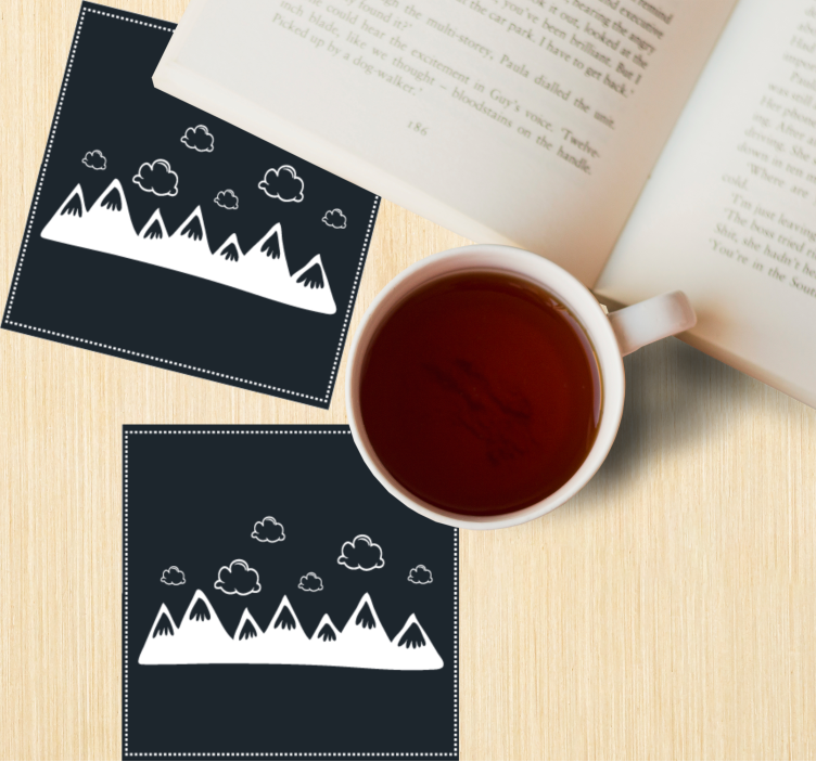 Glasunderlägg bergsilhuett med moln - Tenstickers