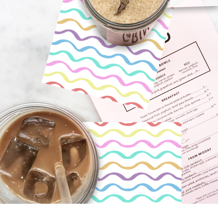 Glasunderlägg med livfullt kurvigt mönster - Tenstickers