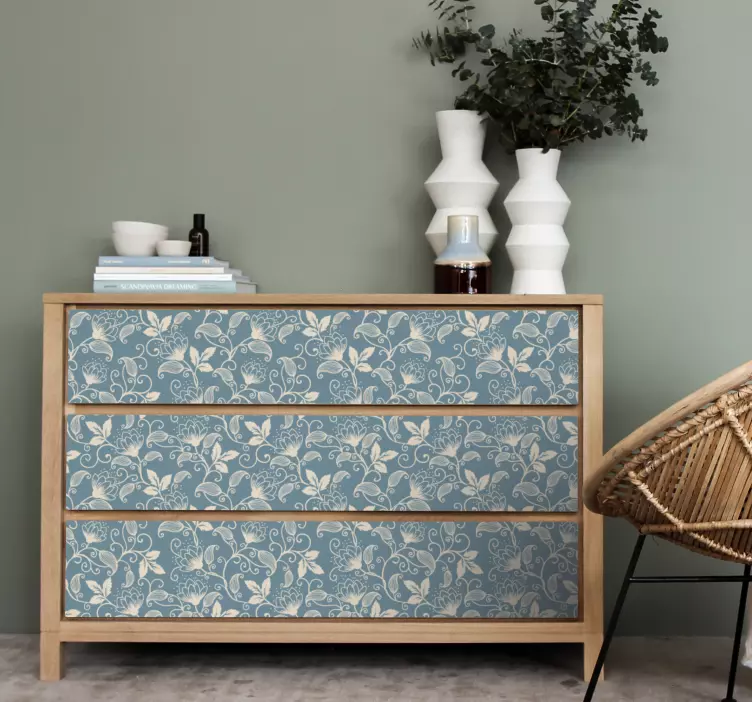 Klistermärke för möbler i blått och beige mönster med kronbladsmö - Tenstickers