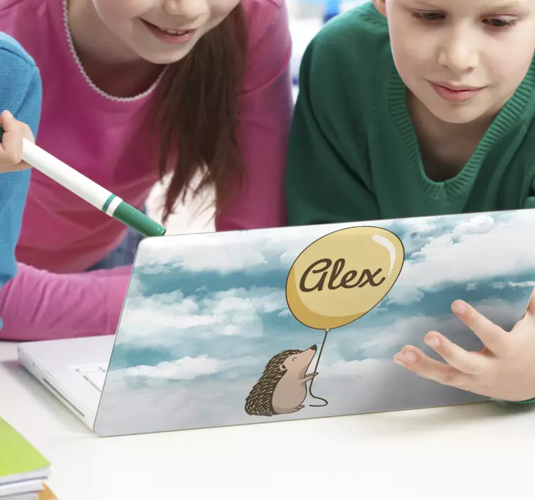 Hedgehog med luftballong klistermärke för bärbar - Tenstickers