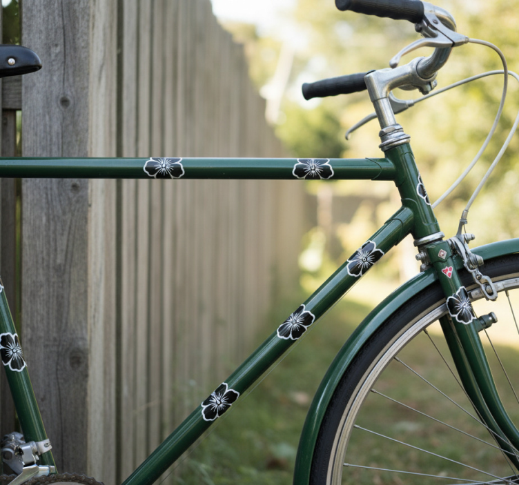 Hibiskusblommor klistermärken till cykel - Tenstickers