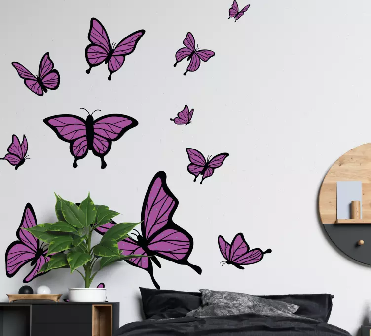 Lila flygande fjärilar vinyl klistermärke - Tenstickers