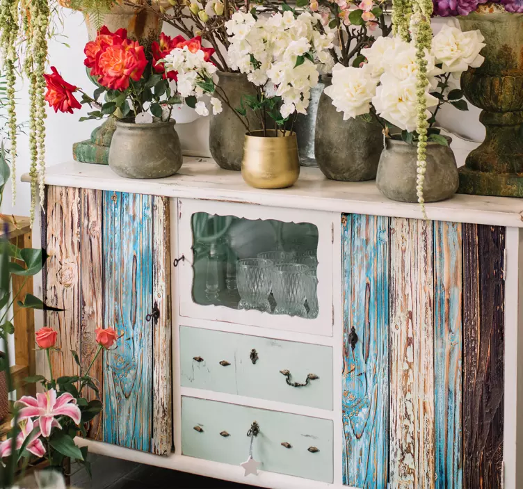 Målade trä vardagsrum vägg inredning - Tenstickers