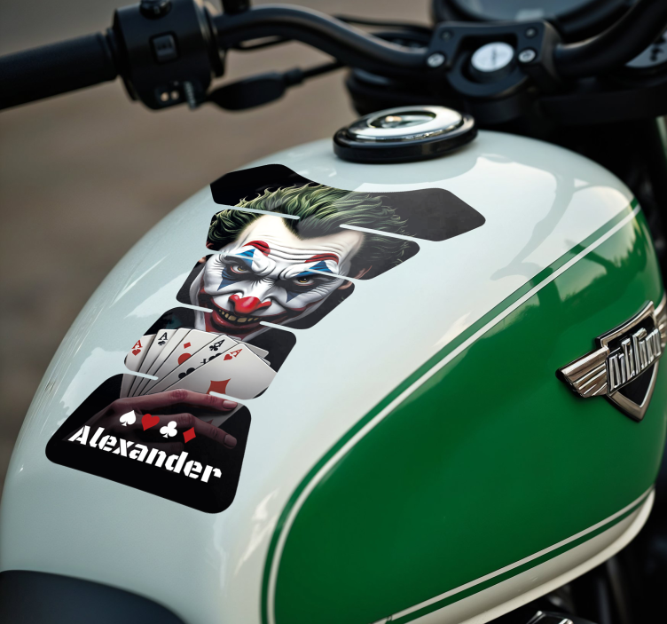 Skurk med pokerkort motorcykelklistermärke - Tenstickers