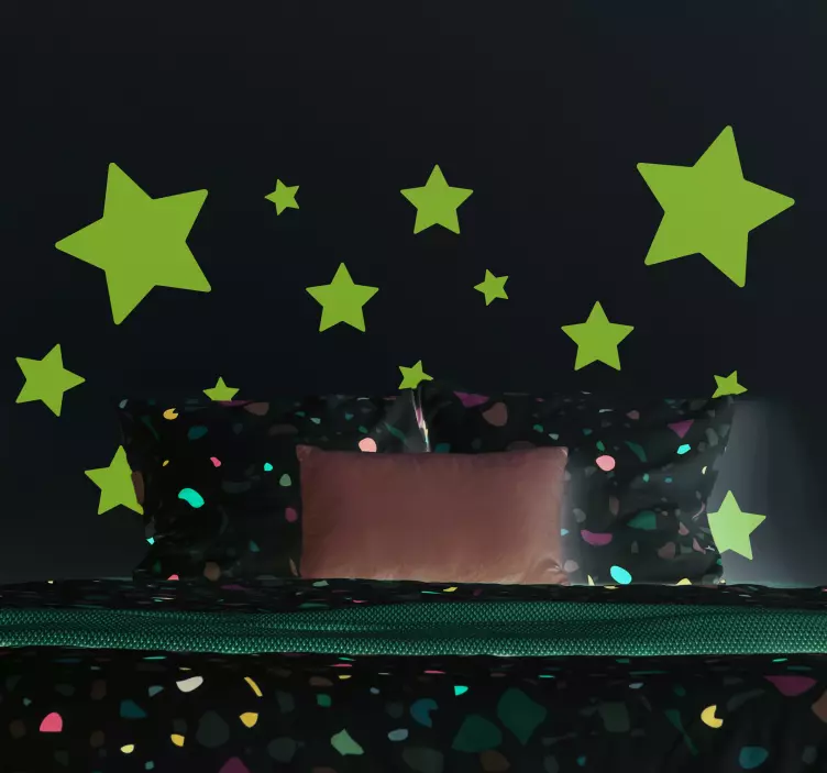 Stjärnor olika storlekar utrymme väggdekor - Tenstickers