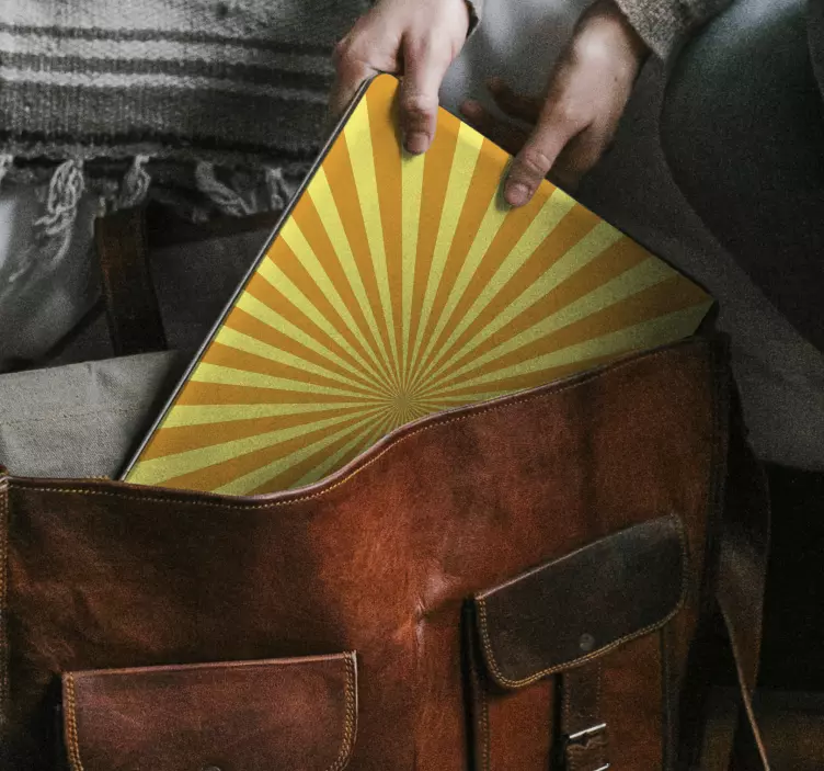 Strålande solstrålemönster klistermärke för bärbar - Tenstickers