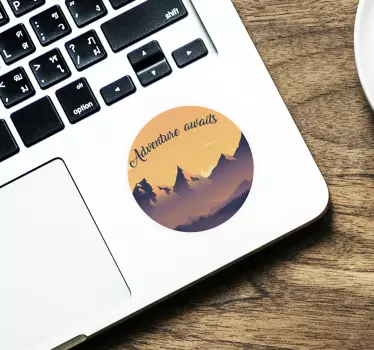 Cirkel äventyr väntar på laptop sticker - Tenstickers