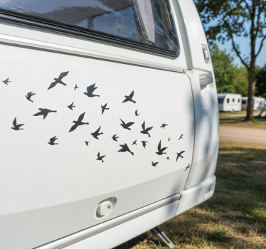 Flock av svävande fåglar husvagn klistermärke - Tenstickers