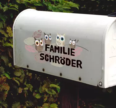 Uggla familj brev fågel klistermärke - Tenstickers