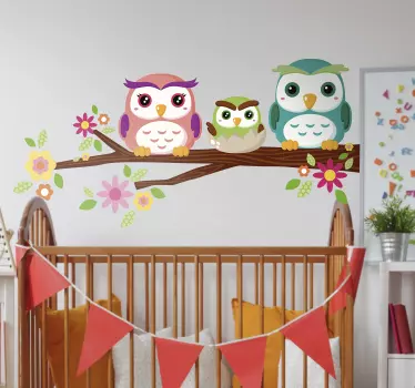 Ugglor på en träd fågelmuren sticker - Tenstickers