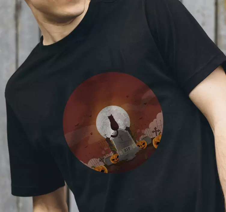 Svart katt på kyrkogården T shirt Halloween - Tenstickers