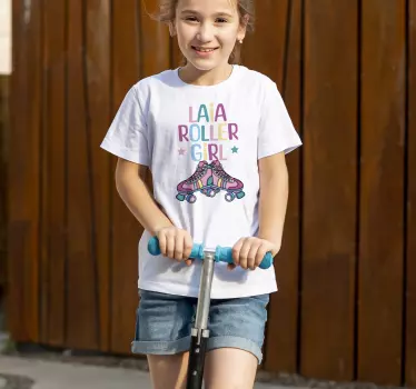 Roller tjej T-shirts med namn - Tenstickers