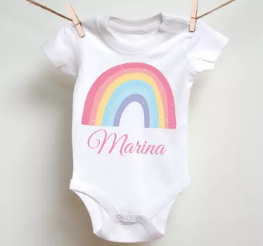 Bebis t-shirt regnbåge personlig babykläder - Tenstickers