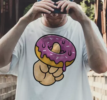 Finger håller donut barn t-shirt - Tenstickers