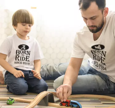 Född att rida far son t-shirt - Tenstickers