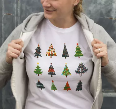 Glad jul med färgade julgranjult-skjortor - Tenstickers