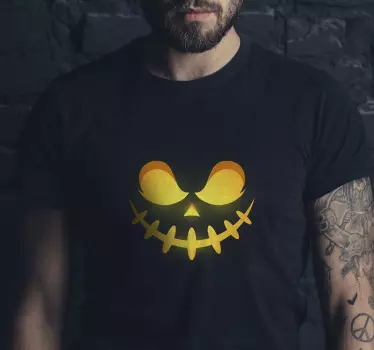 Glödande pumpa ansikte halloween t-shirt - Tenstickers