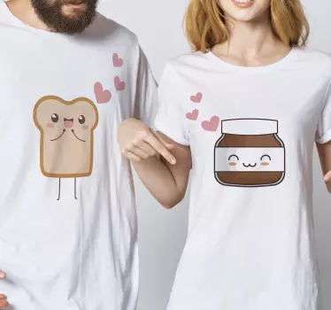 Matchande skjortor för par och bröd och nutella - Tenstickers