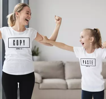 Mors och dotter t-shirt kopiera klistra moment - Tenstickers