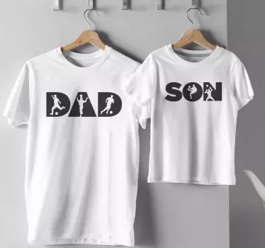 Pappa och son fotbollsspelare far och son matchande tröjor - Tenstickers