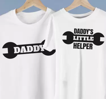 Pappas lilla hjälpande pappa och son matchande skjortor - Tenstickers
