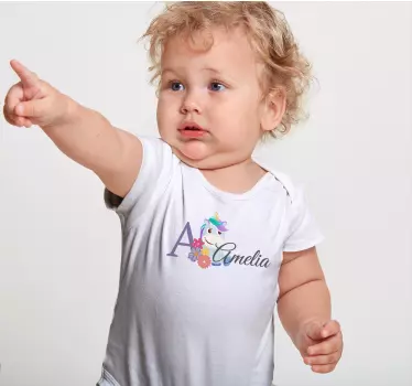 Söta djur enhörning med namn baby t-shirt - Tenstickers
