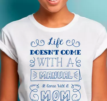T-shirt med namn livet kommer med mamma - Tenstickers