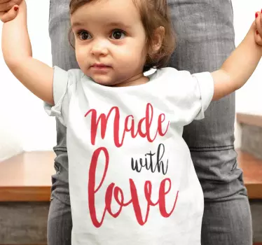 Tillverkad med kärlek baby t-shirt - Tenstickers