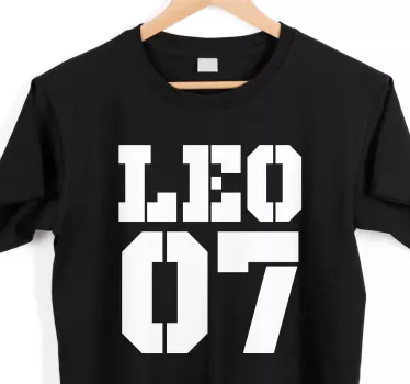 Vita anpassade namn och nummer t-shirts med namn - Tenstickers