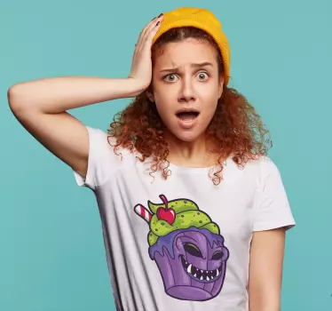 Zombie cupcake tecknad t-shirt - Tenstickers