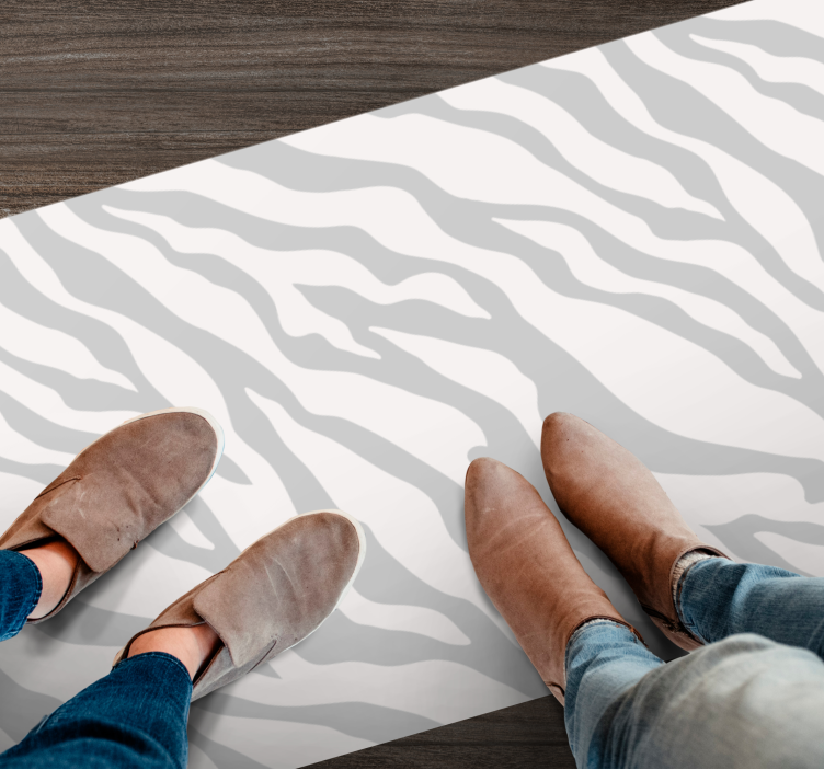 Ljusgrå djurmatta med zebramönster - Tenstickers