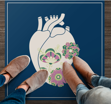 Anatomiskt hjärta med röda blommor - Tenstickers