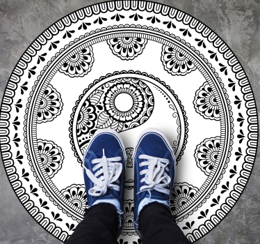Andlig hindi stil mandala med symboler matta - Tenstickers