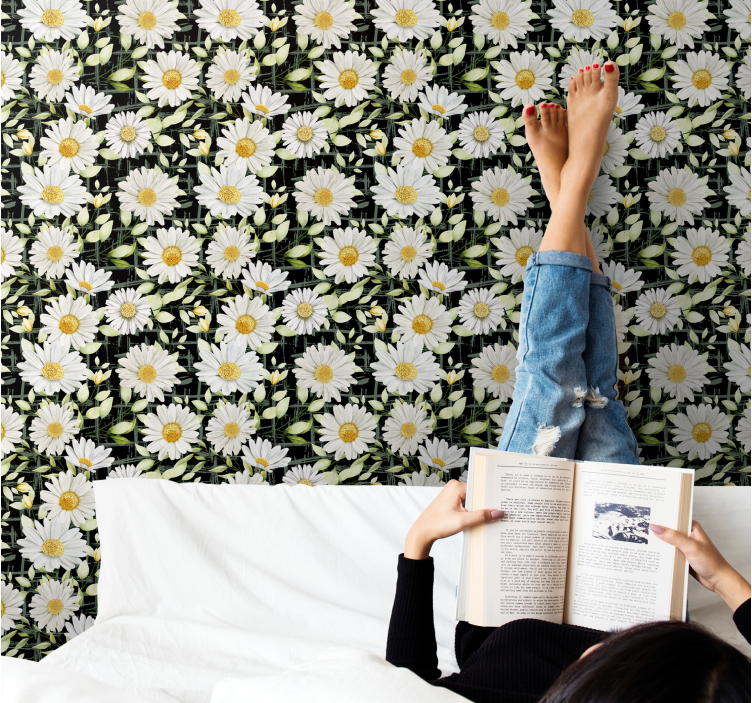 Realistiska prästkragar på randblomma tapeter - Tenstickers